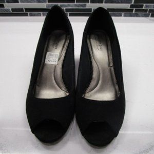 Black, Peek Toe, Low Wedge Shoe
